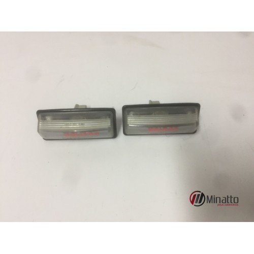 Luz Placa Nissan Sentra 2014