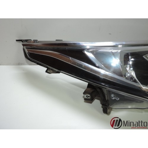 Farol Lado Direito Toyota Corolla 2017/2018 P/ Recuperar