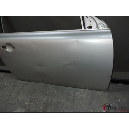 Porta Lado Direito C/ Detalhe Para Recuperar Volvo C30 2010